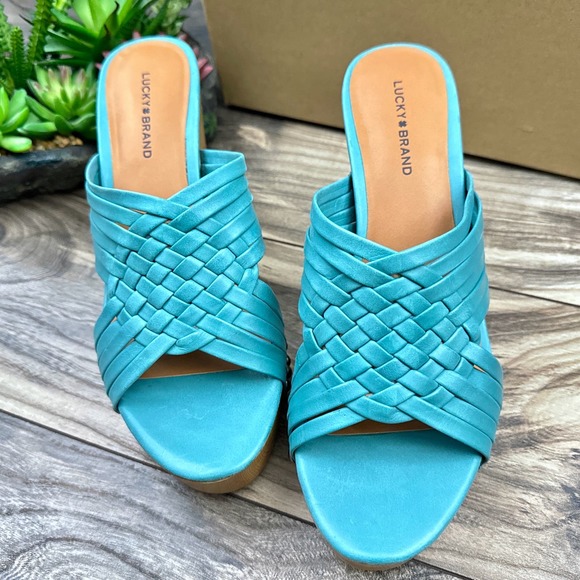NIB Lucky Brand Tellimi 8.5M Platform Wedge Woven Leather Studded Sandals Blue - Picture 2 of 10